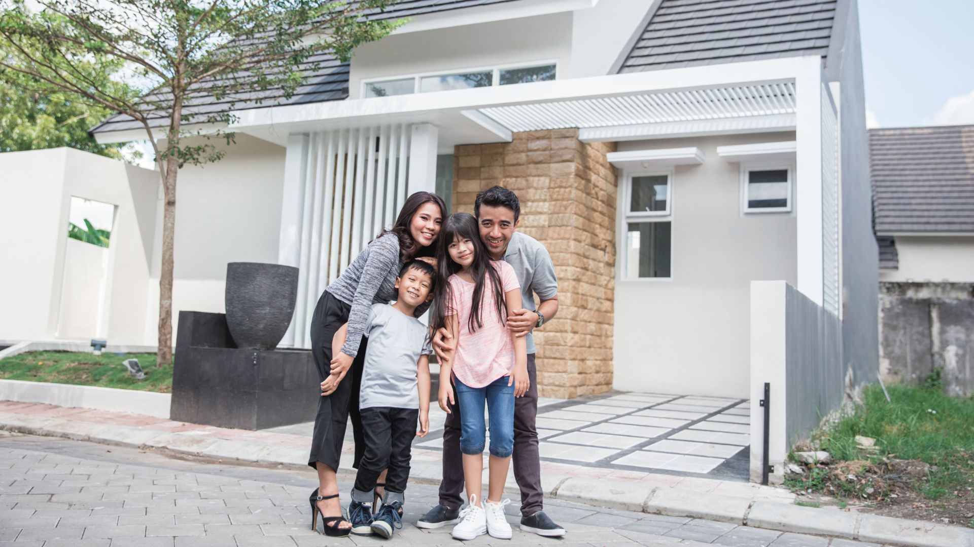 famille à la maison