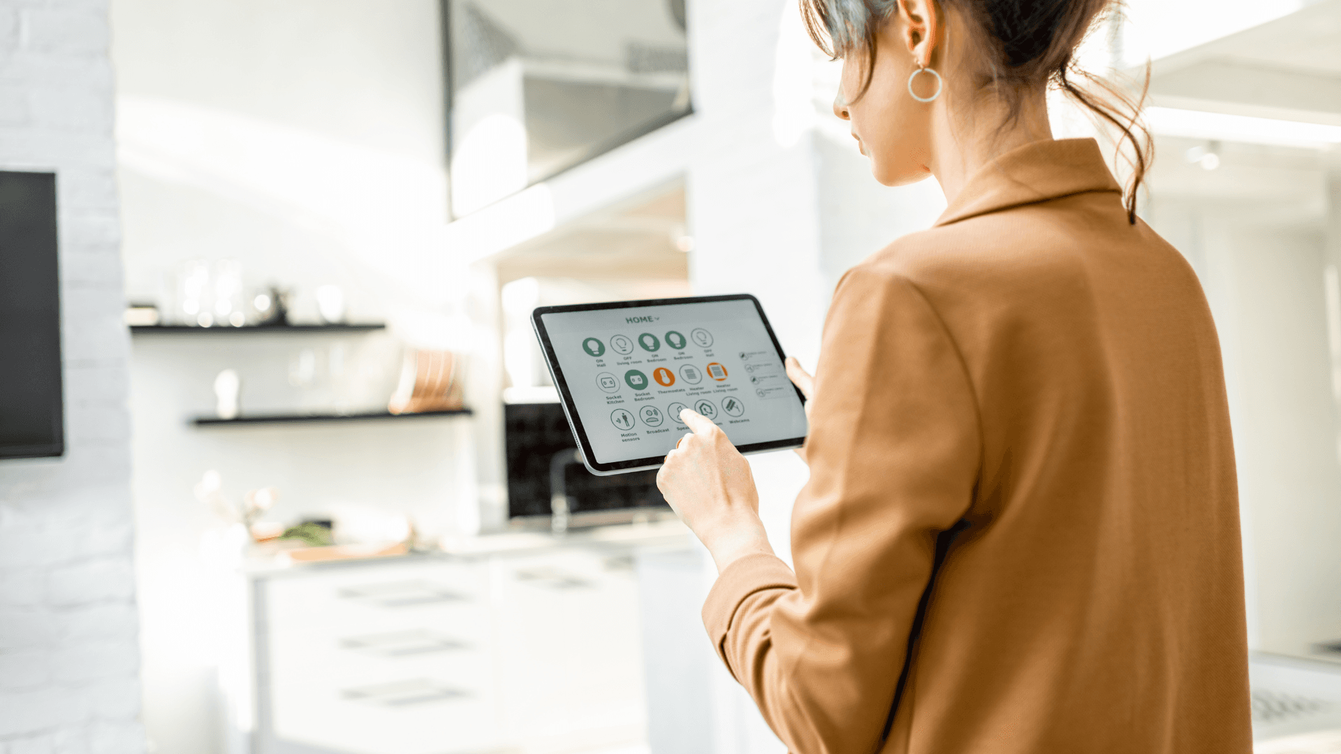 revolution_technologique_les_nouvelles_frontieres_de_l_immobilier_neuf_avec_les_solutions_smart_home_image.png