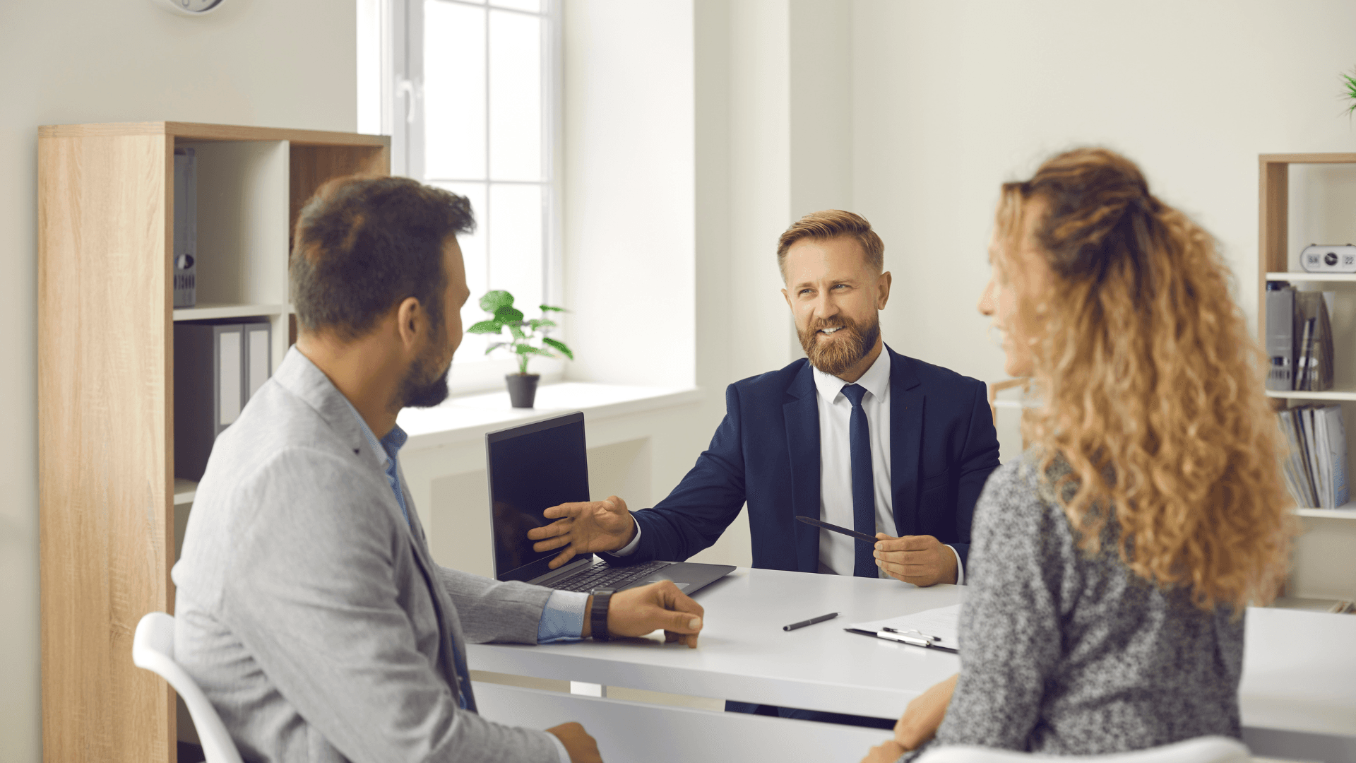 3_recherche_et_presentation_de_programmes_neufs_content_image.png