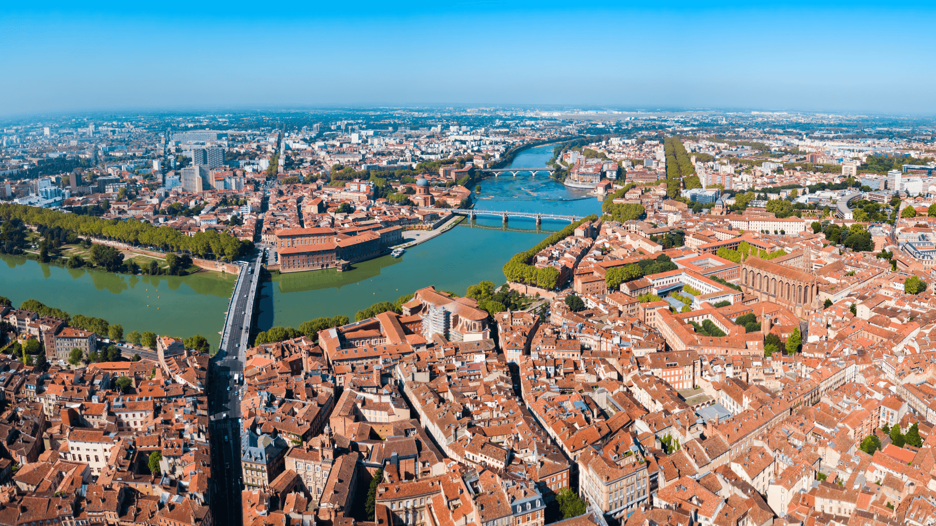 2_saint_cyprien_l_esprit_boheme_au_bord_de_la_garonne_content_image.png